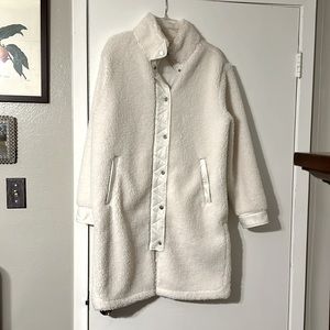 White, fluffy and polyester long regular white teddy bear coat